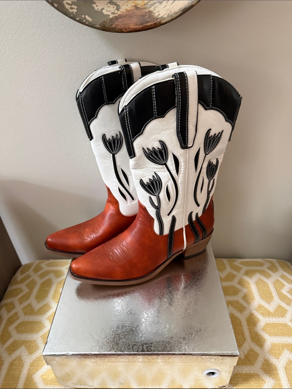 Two-Tone Floral Embroidered Lace-Up Western Boots - Rust & White